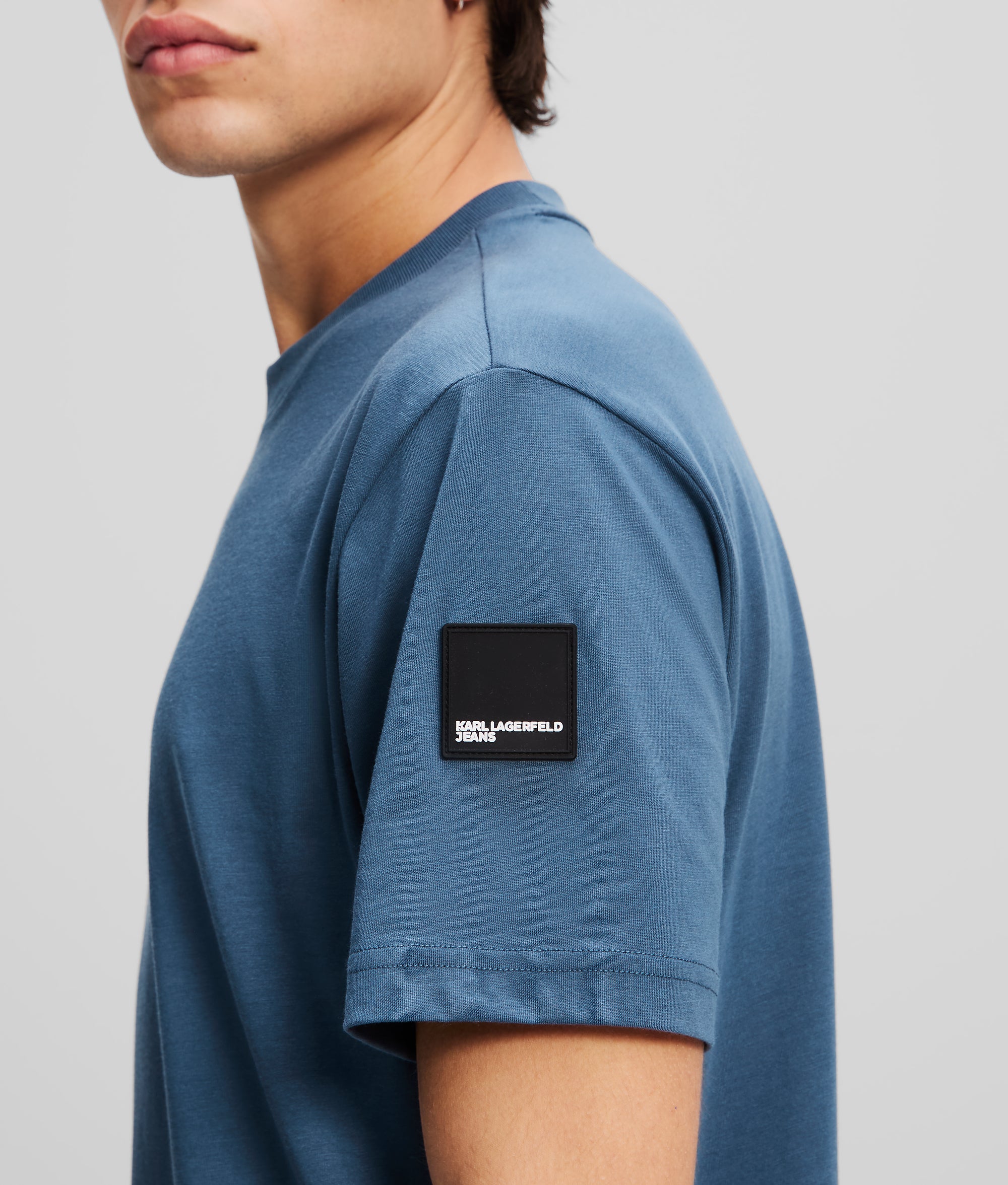 PATCH LOGO T-SHIRT - Image 3