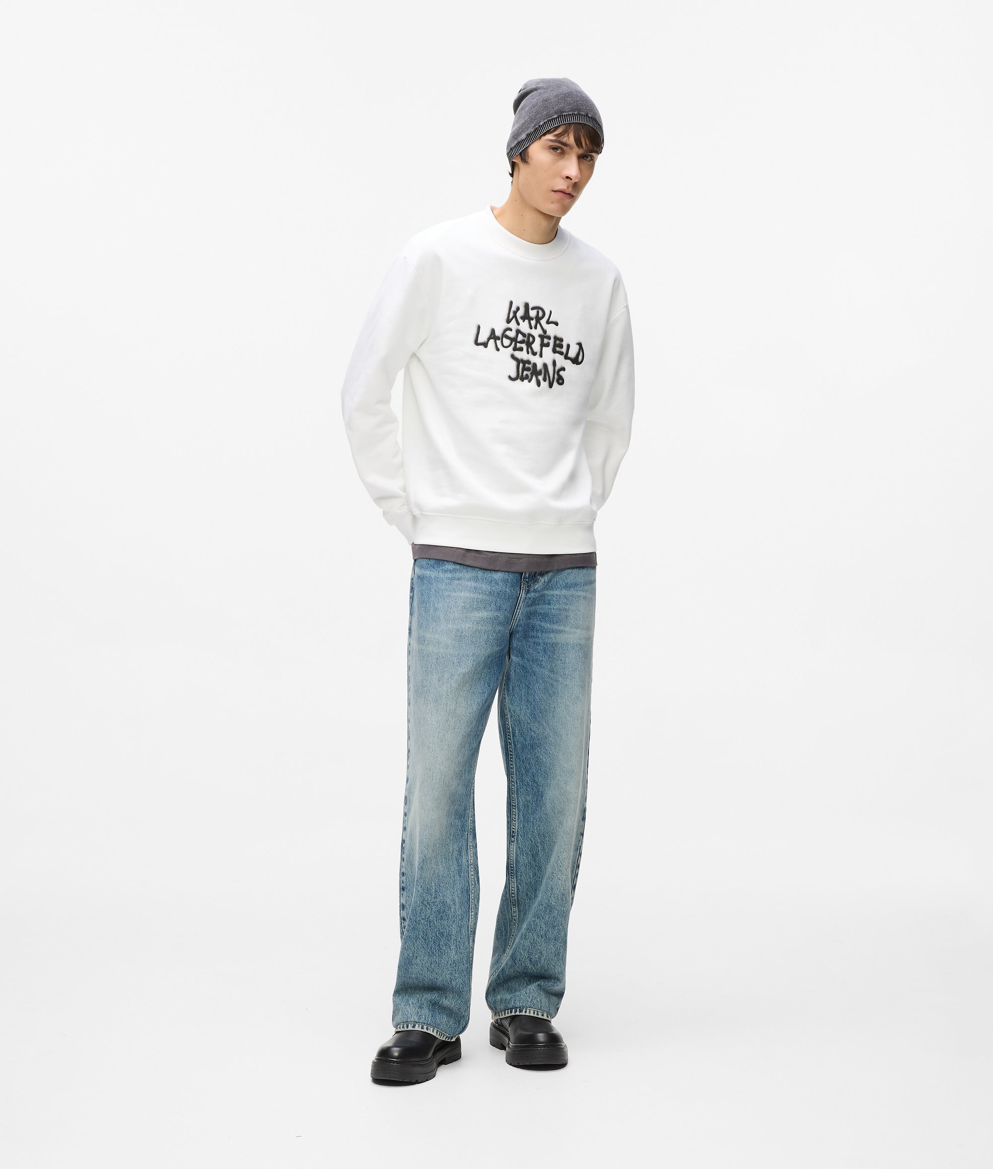 Graffiti sweatshirt - Image 4