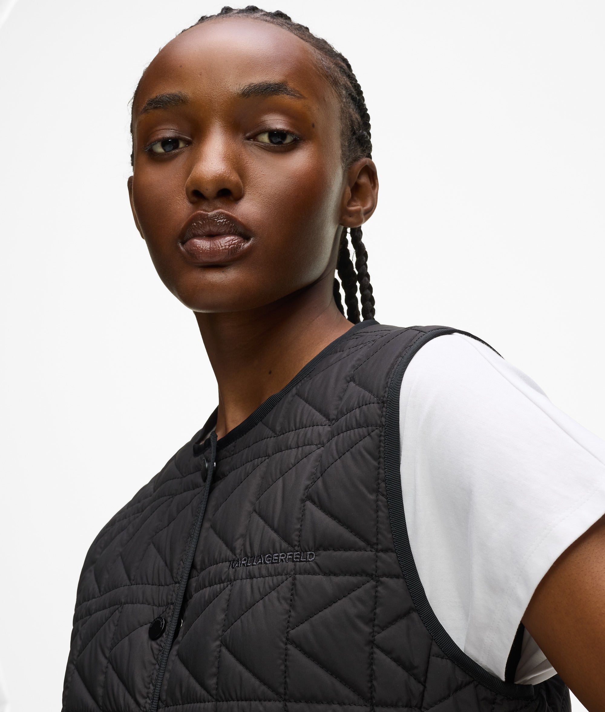 Lightweight quilted gilet - Image 2