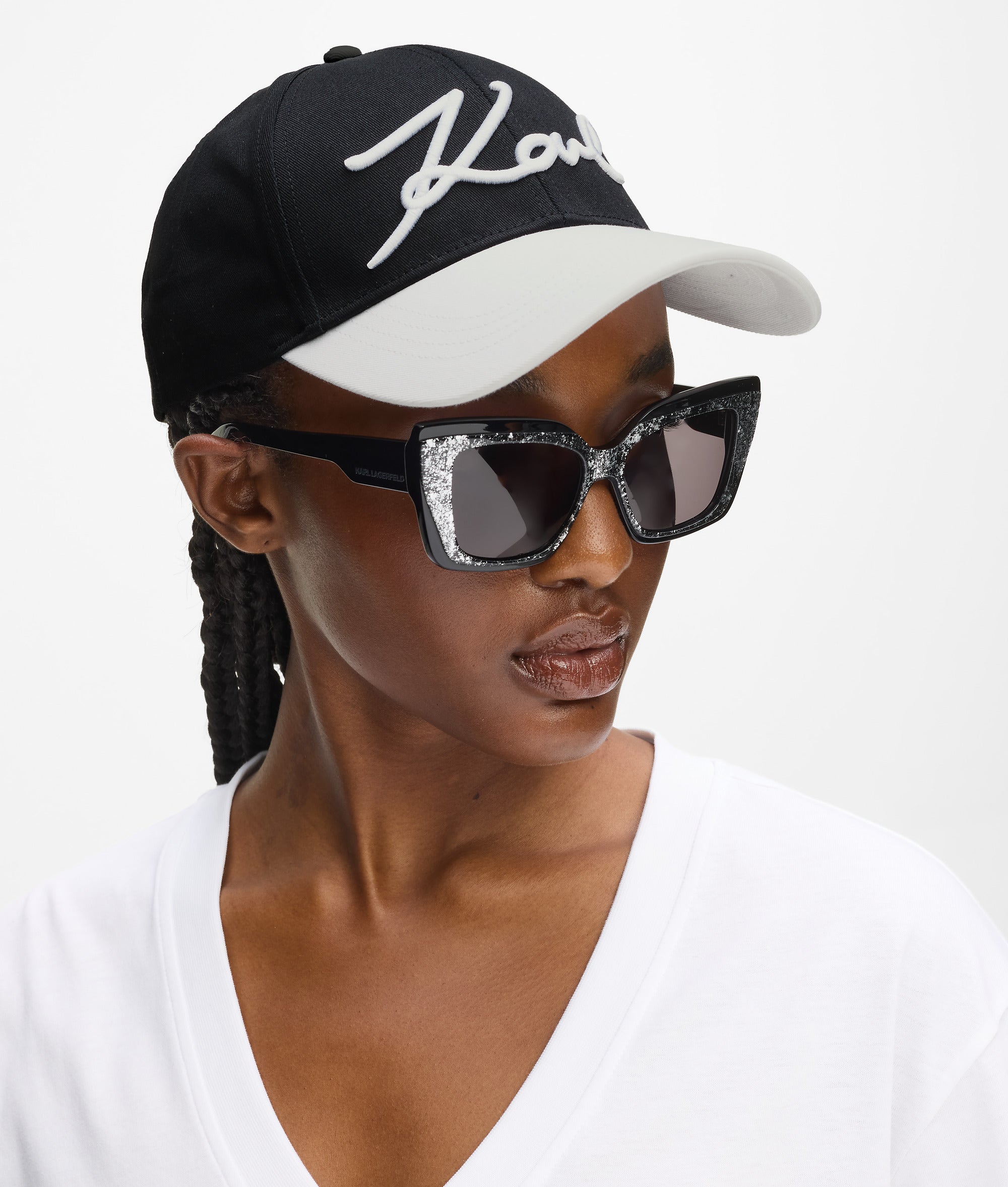 K/Signature cap with contrast peak - Image 2