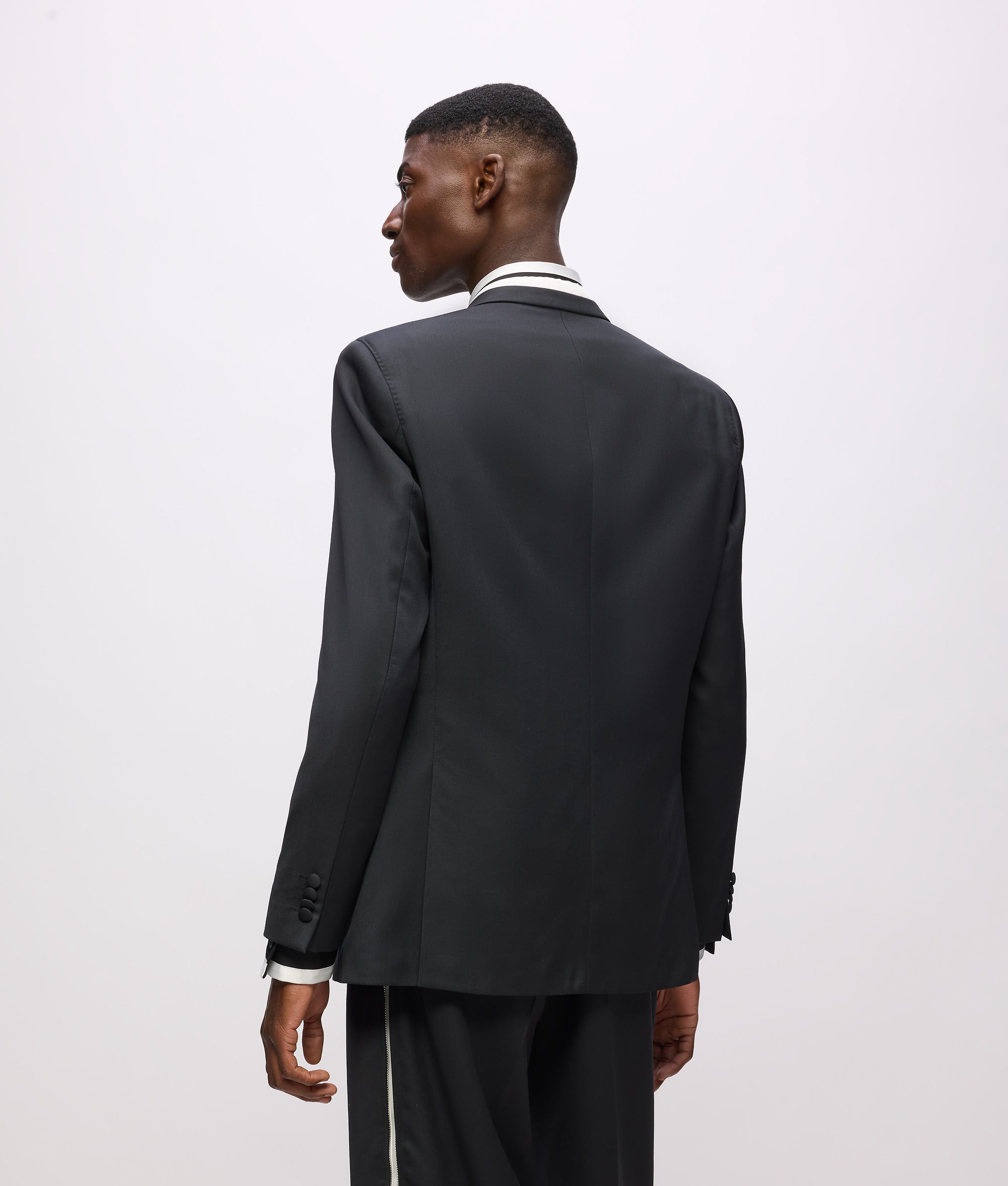 KL Studio contrast piping blazer - Image 4