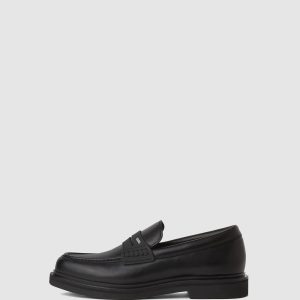 Kingston saddle loafers